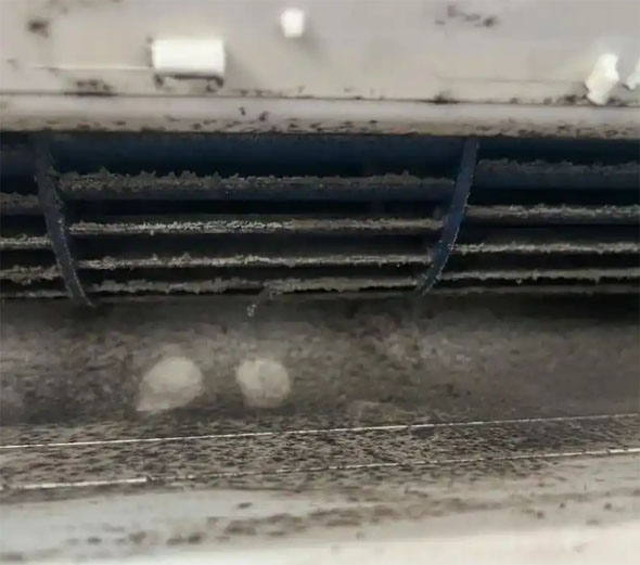 库尔勒空调吹的风有股烧焦味是怎么回事